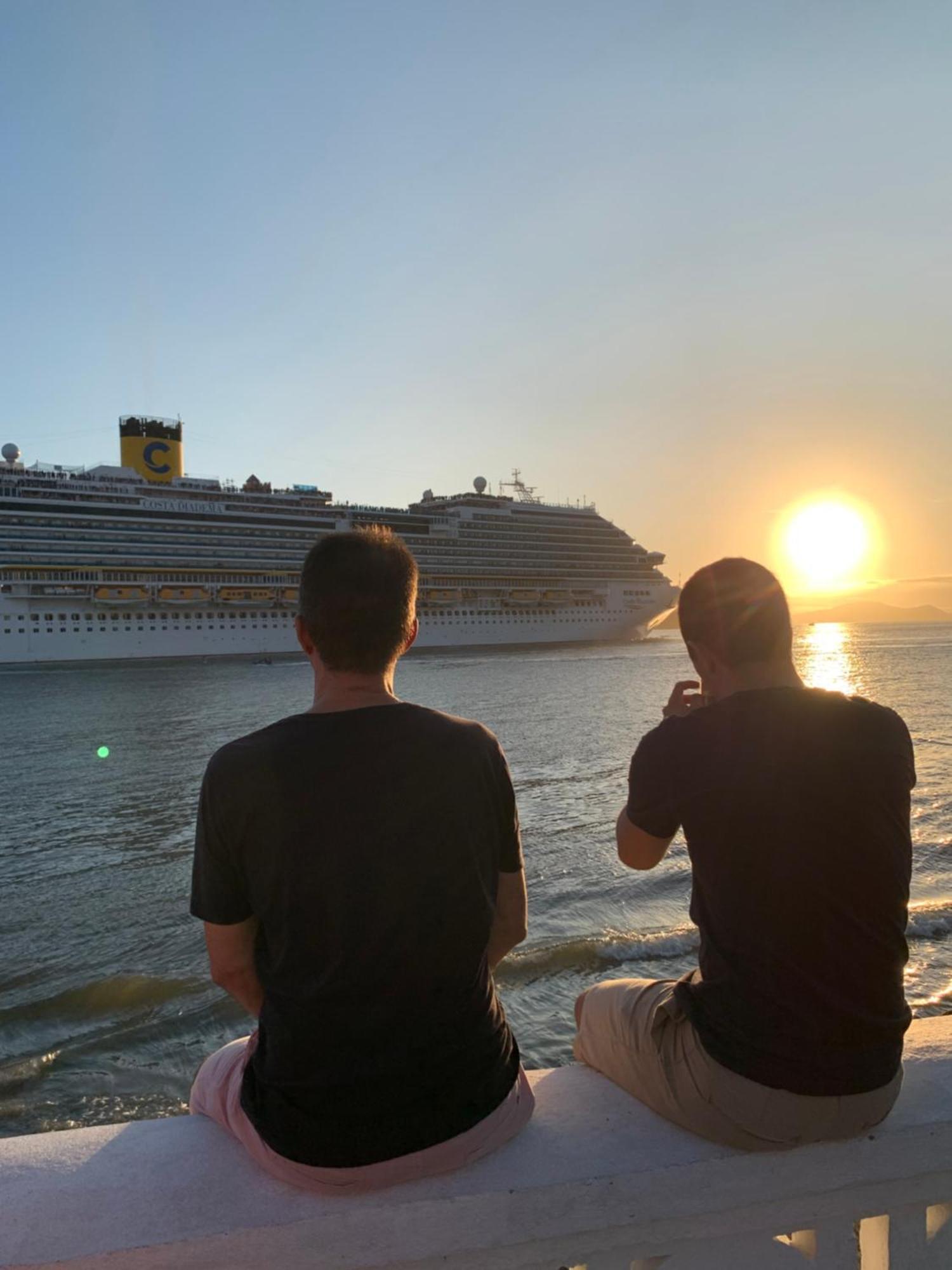 Apartamento Em Santos No Gonzaga Em Frente A Praia Exterior foto